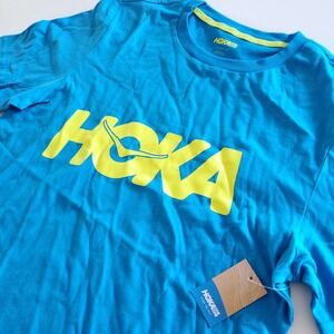 New HOKA One One Mens Small Brand Tee Blue Short Sleeve T-Shirt NWT